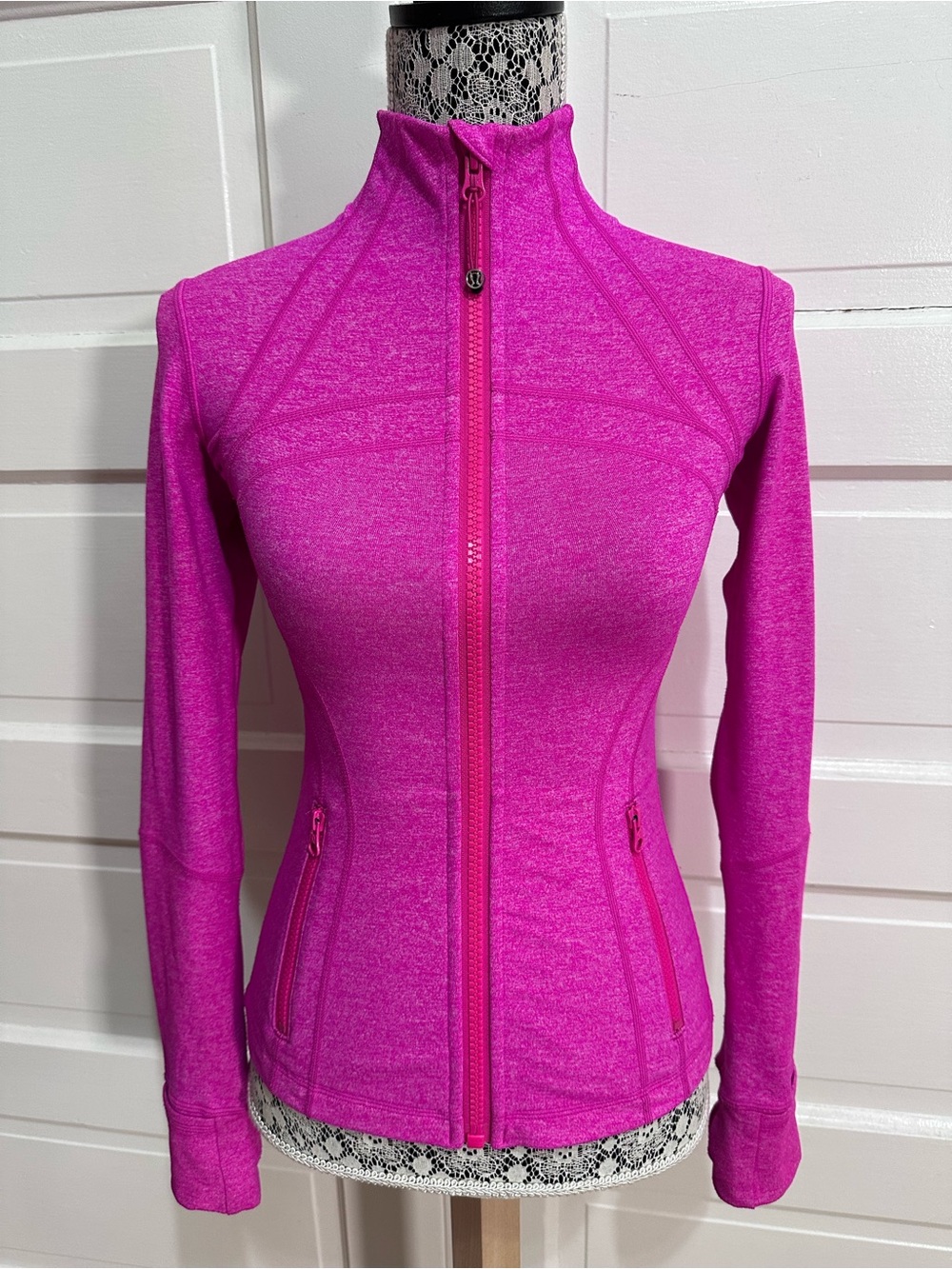 Lululemon Define Jacket Size 2 Heathered Paris Pink Flattering Fit $128